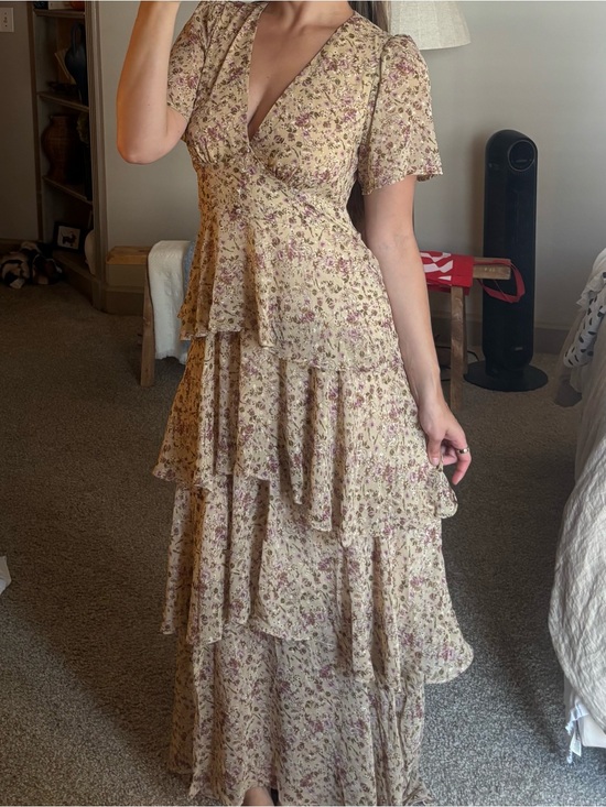 Astr the label Dresses & Skirts - Astr Floral Tiered Maxi Dress in Cream and Dusty Pink
